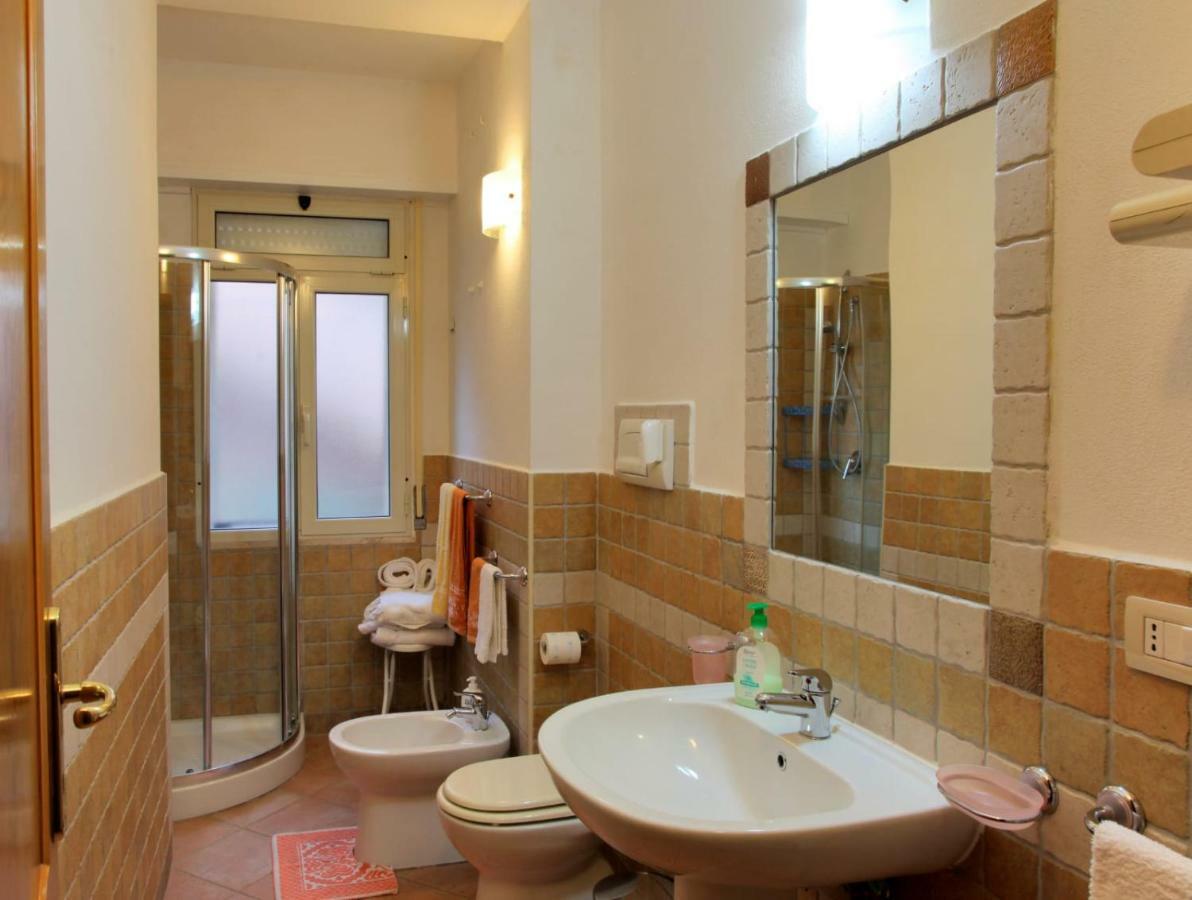 Ferienwohnung Casa Pireddu Cala Gonone Exterior foto